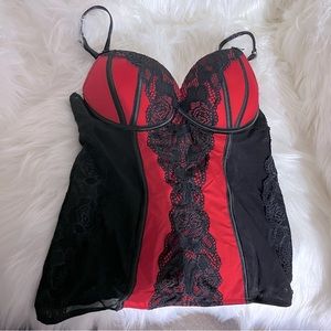 La Vie En Rose black / red lace embroidered lingerie push up‎ top size 34B